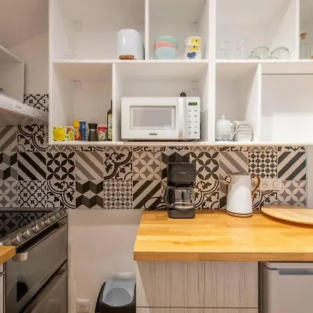 Cozy & Private Terrace Апартаменты