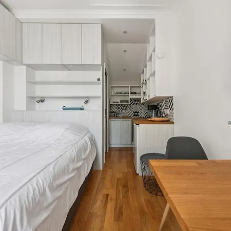 Cozy & Private Terrace Apartment *